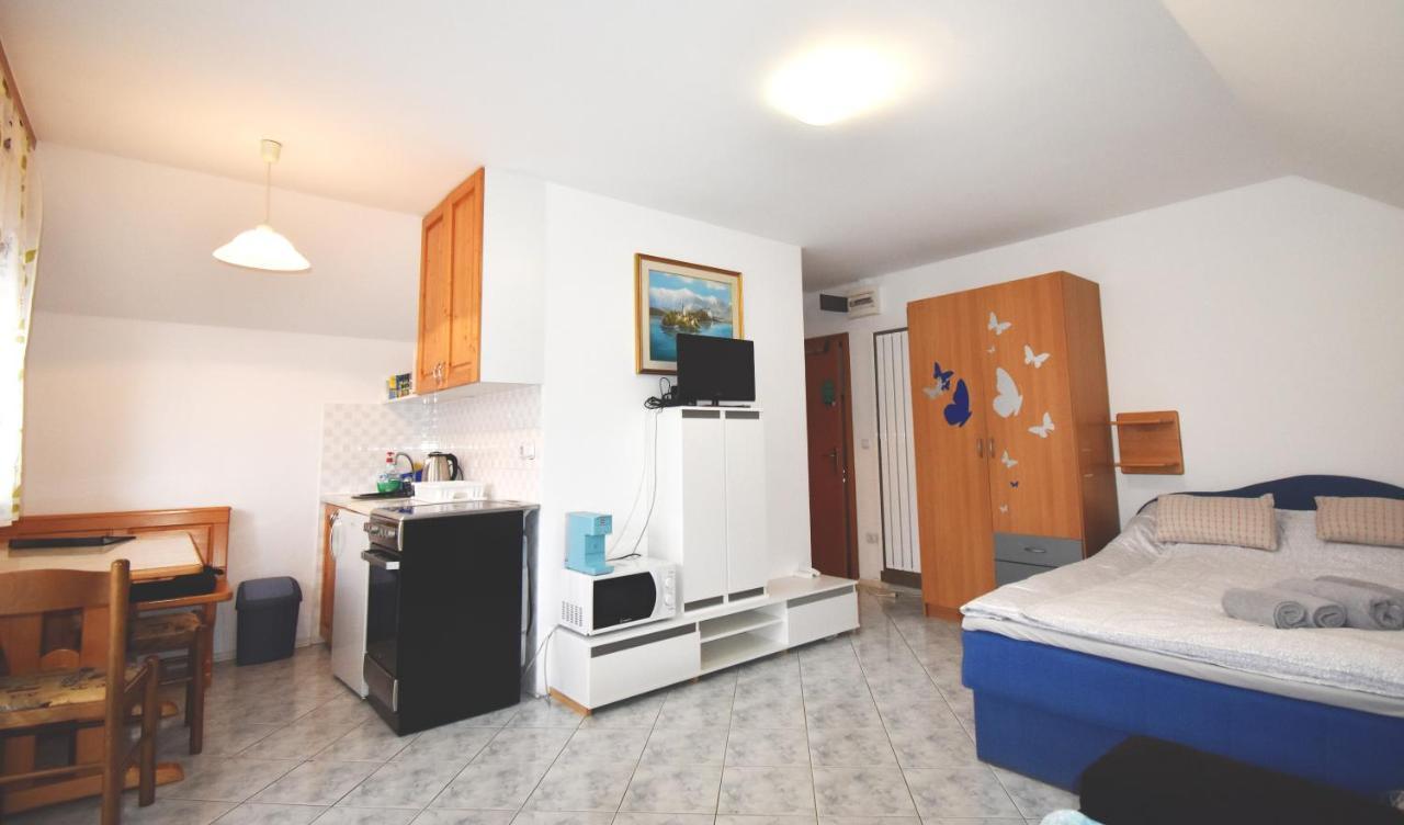 Apartment Kolman Бохінь Екстер'єр фото